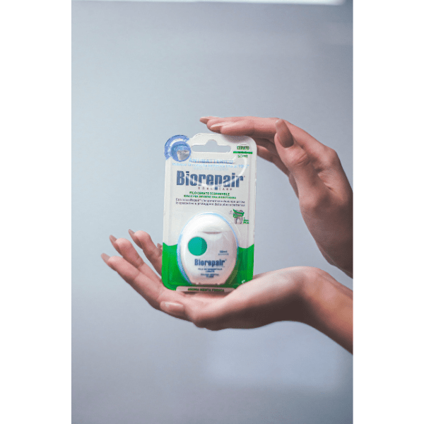 BIOREPAIR Зубная нить-флосс Ежедневная защита с гидроксиапатитом, 50 м