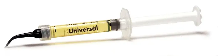 Ultradent Universal Dentin Sealant (Ультрадент Універсал Дентін Сілан), шприц 1.2мл